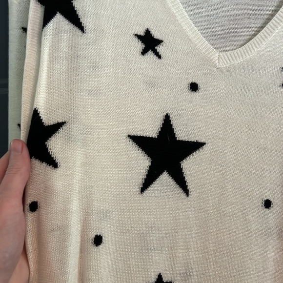 Baukjen Star Sweater - Picture 4 of 5